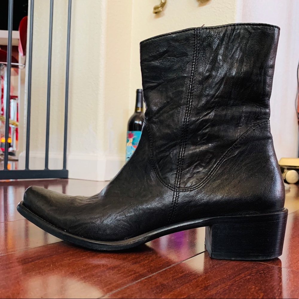Kenneth Cole Leather Boots 8.5 Women
